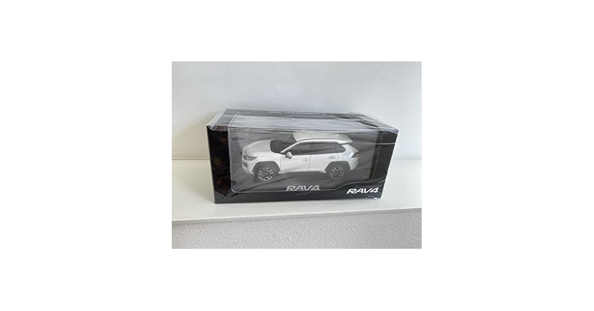 Amazon.co.jp: みRAV4 130ミニカー トヨタ カラーサンプル 070